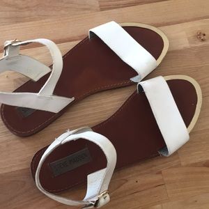 Steve Madden white sandals